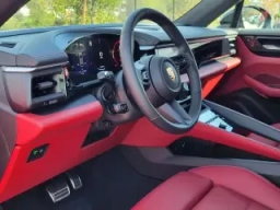 Porsche Macan Electric 4S AWD 2025