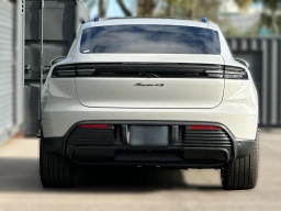 Porsche Macan Electric 4S AWD 2026