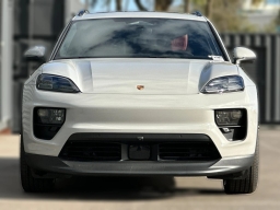 Porsche Macan Electric 4S AWD 2026