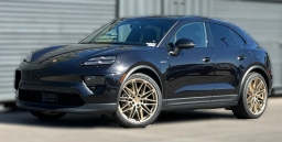 Porsche Macan Electric 4S AWD 2026