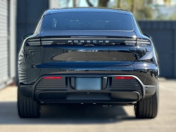 Porsche Macan Electric 4S AWD 2026