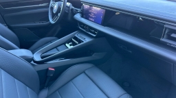 Porsche Macan Electric 4S AWD 2026