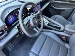 Porsche Macan Electric 4S AWD 2026