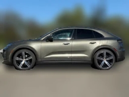 Porsche Macan Electric 4S AWD 2025