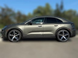 Porsche Macan Electric 4S AWD 2025