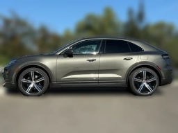 Porsche Macan Electric 4S AWD 2025