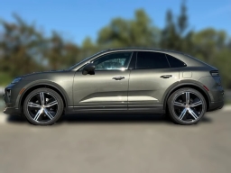 Porsche Macan Electric 4S AWD 2025