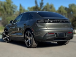 Porsche Macan Electric 4S AWD 2025