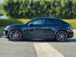 Porsche Macan Electric 4S AWD 2026