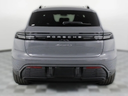 Porsche Macan Electric 4S AWD 2026