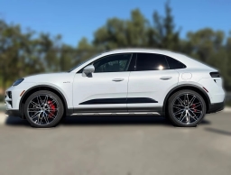 Porsche Macan Electric Turbo AWD 2026