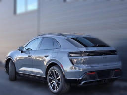 Porsche Macan Electric Turbo AWD 2025