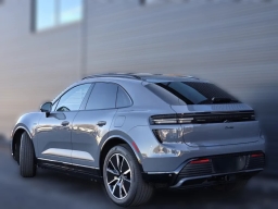 Porsche Macan Electric Turbo AWD 2025