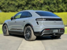Porsche Macan Electric Turbo AWD 2025