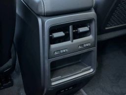 Porsche Macan Electric Turbo AWD 2025