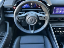 Porsche Macan Electric Turbo AWD 2025