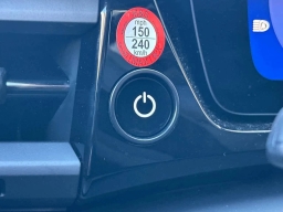 Porsche Macan Electric Turbo AWD 2025