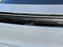 Porsche Macan Electric Turbo AWD 2025