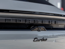 Porsche Macan Electric Turbo AWD 2025