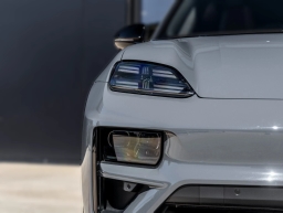 Porsche Macan Electric Turbo AWD 2025