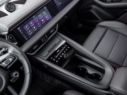 Porsche Macan Electric Turbo AWD 2025