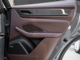 Porsche Macan Electric Turbo AWD 2025