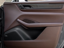 Porsche Macan Electric Turbo AWD 2025