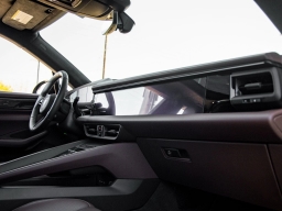 Porsche Macan Electric Turbo AWD 2025