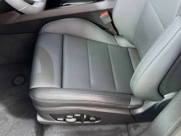 Porsche Macan Electric Turbo AWD 2025