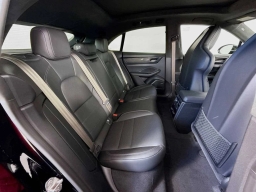 Porsche Macan Electric Turbo AWD 2025