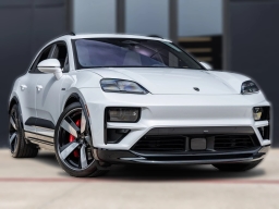 Porsche Macan Electric Turbo AWD 2025