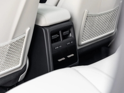 Porsche Macan Electric Turbo AWD 2025