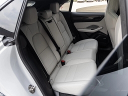 Porsche Macan Electric Turbo AWD 2025