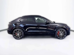 Porsche Macan Electric Turbo AWD 2025
