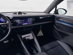 Porsche Macan Electric Turbo AWD 2025