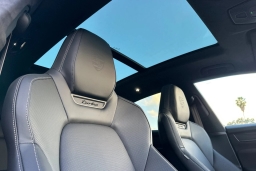 Porsche Macan Electric Turbo AWD 2026