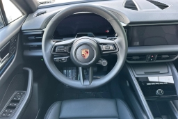 Porsche Macan Electric RWD 2026