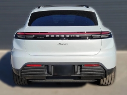 Porsche Macan Electric RWD 2026