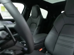 Porsche Cayenne E-Hybrid AWD 2026