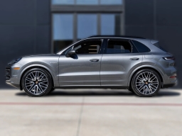 Porsche Cayenne E-Hybrid AWD 2026