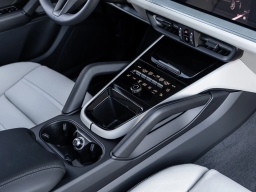 Porsche Cayenne E-Hybrid AWD 2026