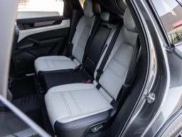 Porsche Cayenne E-Hybrid AWD 2026