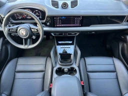 Porsche Cayenne E-Hybrid AWD 2026