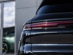 Porsche Cayenne E-Hybrid AWD 2026