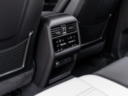 Porsche Cayenne E-Hybrid AWD 2026