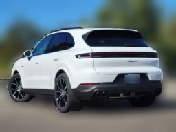 Porsche Cayenne E-Hybrid AWD 2026
