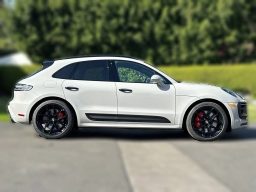 Porsche Macan GTS AWD 2026