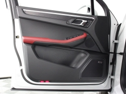 Porsche Macan GTS AWD 2026