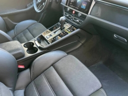 Porsche Macan GTS AWD 2026