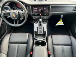 Porsche Macan GTS AWD 2026